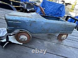 Vintage 1960's Murray Parkleigh Pedal Car