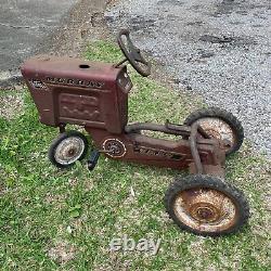 Vintage 1960s Murray Super Diesel Pedal Tractor Missing Seat