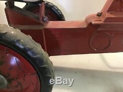Vintage 1964 Ertl McCormick Farmall 806 Pedal Tractor Narrow Front End Star Rims