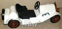 Vintage 1965 Marx Toys Stutz White Bearcat Electric Ride On Car