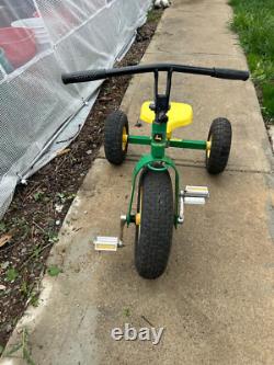 Vintage 1980's John Deere Mighty Trike Tricycle