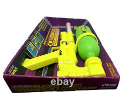 Vintage 1990s Larami Super Soaker 50 Air Pressure Toy Water Gun Rare Green Pump