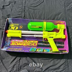 Vintage 1990s Larami Super Soaker 50 Air Pressure Water Gun Rare Green Read! Box