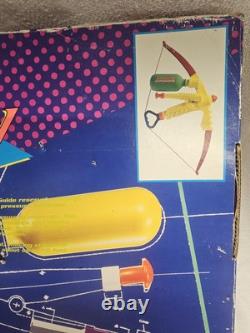 Vintage 1993 Larami Super Soaker Bow & Arrow Item #9893-0 Water Gun NOS in Box