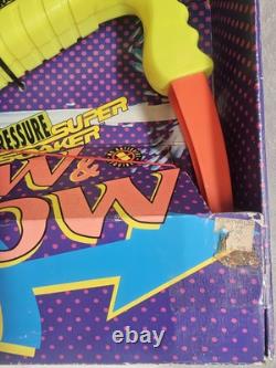 Vintage 1993 Larami Super Soaker Bow & Arrow Item #9893-0 Water Gun NOS in Box