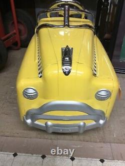 Vintage 2009 Yellow Taxi Cab Child's Pedal Car Near Mint Condition 34 X 16 Nice