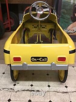 Vintage 2009 Yellow Taxi Cab Child's Pedal Car Near Mint Condition 34 X 16 Nice