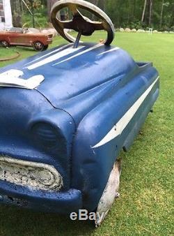 Vintage 40-50s Pedal Car In Original Condition. Buick Chevy Old Style Classic