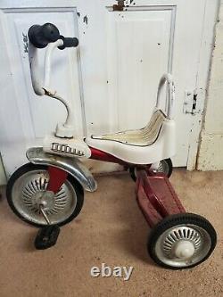 Vintage 505 Poong Made in Korea Metal and Rubber Tricycle White + Red