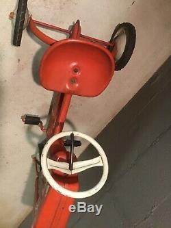 Vintage 50's 60's AMF JUNIOR TRAC B-493 Chain Drive Metal Pedal Tractor Tricycle