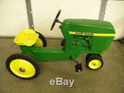 Vintage 70's JOHN DEERE Child Pedal Tractor ERTL Model 520 (Chain Drive/Metal)