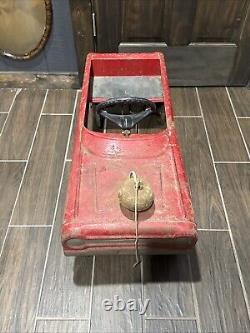 Vintage AMF FIRE CHIEF #503 FIRE TRUCK Pedal Car RED