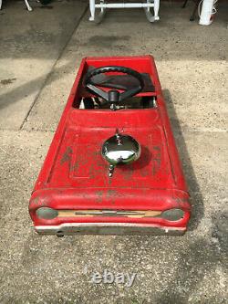 Vintage AMF Firetruck Chief's Car Pedal Car #503