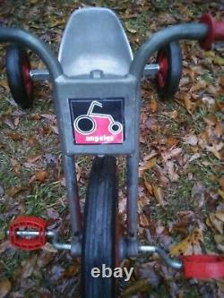 Vintage Angeles Aluminum Tricycle Has Curved Ram Handlebars