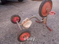 Vintage Angeles tricycle