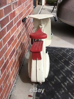 Vintage Antique Red Super Sonda Chain Drive Scooter Child's Pedal Car Vespa