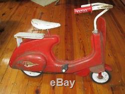 Vintage Antique Red Super Sonda Chain Drive Scooter Childs Pedal Car