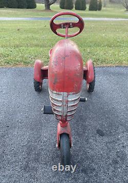 Vintage BMC Pedal Tractor Knee Action