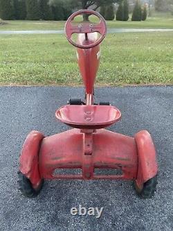 Vintage BMC Pedal Tractor Knee Action