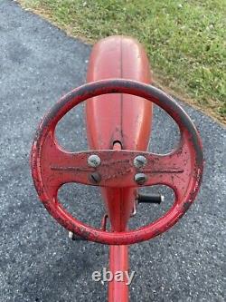 Vintage BMC Pedal Tractor Knee Action