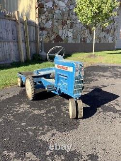 Vintage Blue Ford 8000 Pedal Car Tractor ERTL F68 With trailer All Original