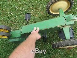 Vintage ERTL John Deere 520 Pedal Tractor