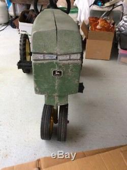 Vintage ERTL John Deere Pedal Tractor Model 520 Toy