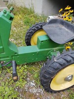 Vintage ERTL pedal Tractor