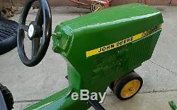 Vintage Ertl John Deere Pedal Tractor Model 520