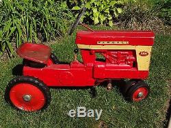 Vintage Eska Farmall 560 Pedal Tractor International Harvester
