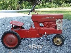 Vintage Eska International Harvester 560 Pedal Tractor