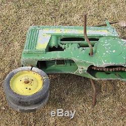 Vintage Eska John Deere pedal tractor for repair