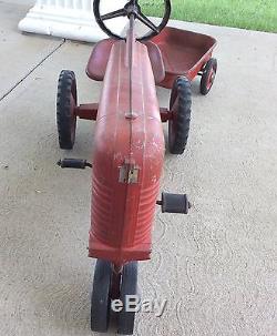 Vintage Eska -McCormick Farmall 400 Pedal Tractor with Wagon