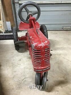 Vintage Eska Pedal Tractor Antique Era 1941-1951 H Model International Harvester