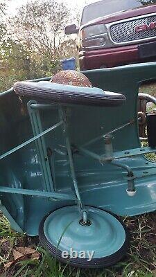 Vintage Estate Wagon Metal Pedal Car Unrestored