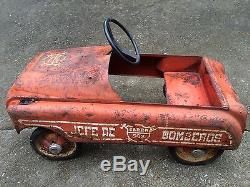 Vintage Fireman Pedal Car In Spanish Fire Chief Metal 503