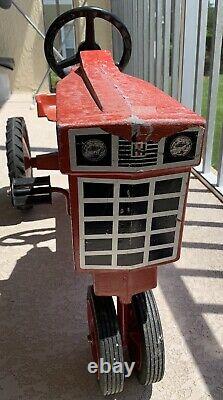 Vintage International Harvester Pedal Tractor Model 404