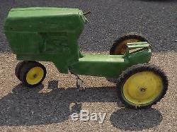 Vintage John Deere Model 520 Ertl Pedal Tractor