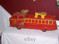 Vintage Marx Fire Truck childs ride-on ladder truck