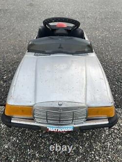 Vintage Mercedes Benz Kids Electric Powered Pedal Car 1987 650 JS Young READ