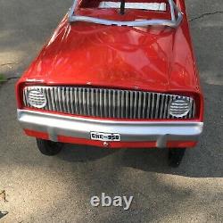 Vintage Murray O. Cleve. O. Red Pedal Car