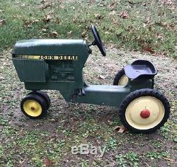 Vintage Original Ertl John Deere Model 520 Pedal Car Tractor Made USA Unrestored