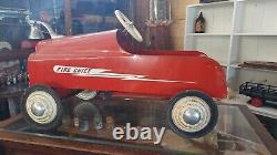 Vintage Pal Fire Chief Pedal Car