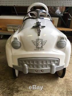 Vintage Pedal Car White GR Glide Ride Cruiser Limited Edition Burns Novelty