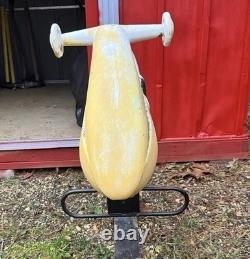 Vintage Playground Spring Ride Pelican