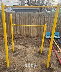 Vintage Pull Up Bars School Playground Equipment