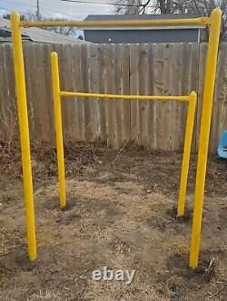 Vintage Pull Up Bars School Playground Equipment