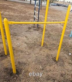 Vintage Pull Up Bars School Playground Equipment
