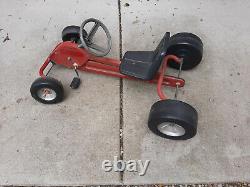 Vintage RADIO FLYER Chain Drive Pedal Race Car