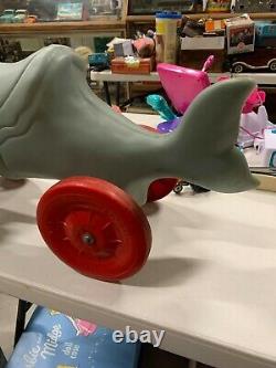 Vintage RARE 1965 Irwin Flipper TV Show Dolphin Ride-On Toy Pedal Car GAS OIL CO